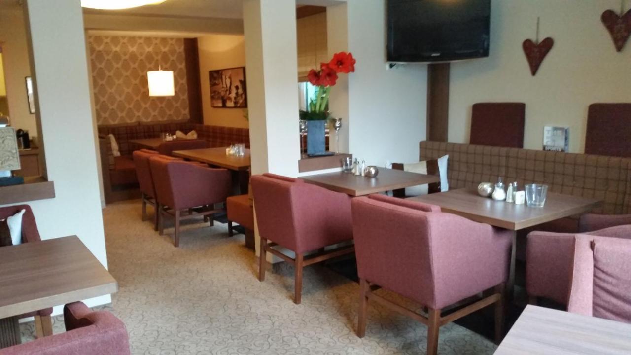 Hotel Garni - Restaurant Kaminstube Σανκτ Αντόν αμ Άλμπεργκ Εξωτερικό φωτογραφία