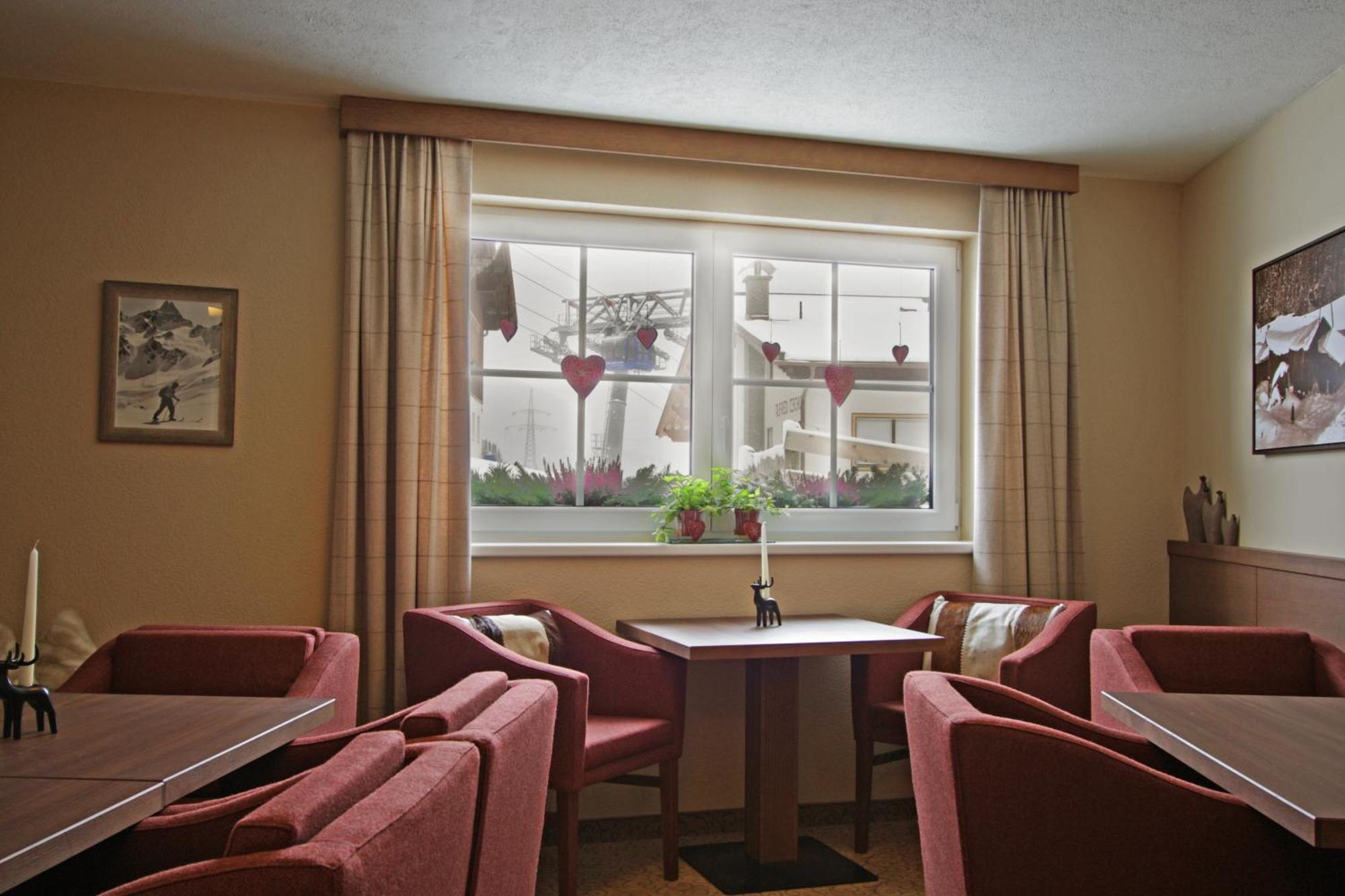 Hotel Garni - Restaurant Kaminstube Σανκτ Αντόν αμ Άλμπεργκ Εξωτερικό φωτογραφία