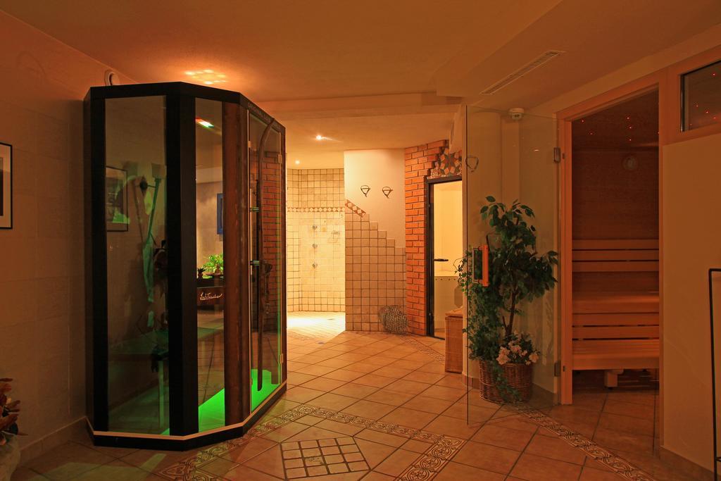 Hotel Garni - Restaurant Kaminstube Σανκτ Αντόν αμ Άλμπεργκ Εξωτερικό φωτογραφία
