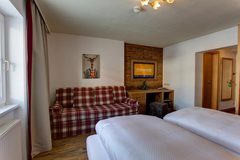 Hotel Garni - Restaurant Kaminstube Σανκτ Αντόν αμ Άλμπεργκ Εξωτερικό φωτογραφία