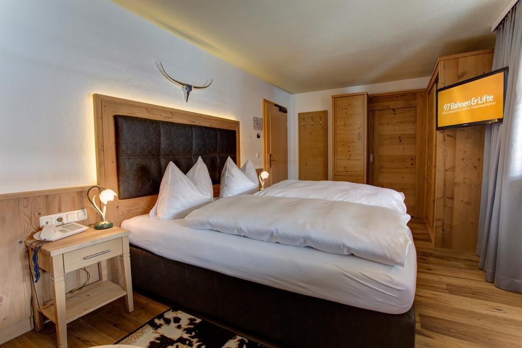 Hotel Garni - Restaurant Kaminstube Σανκτ Αντόν αμ Άλμπεργκ Εξωτερικό φωτογραφία